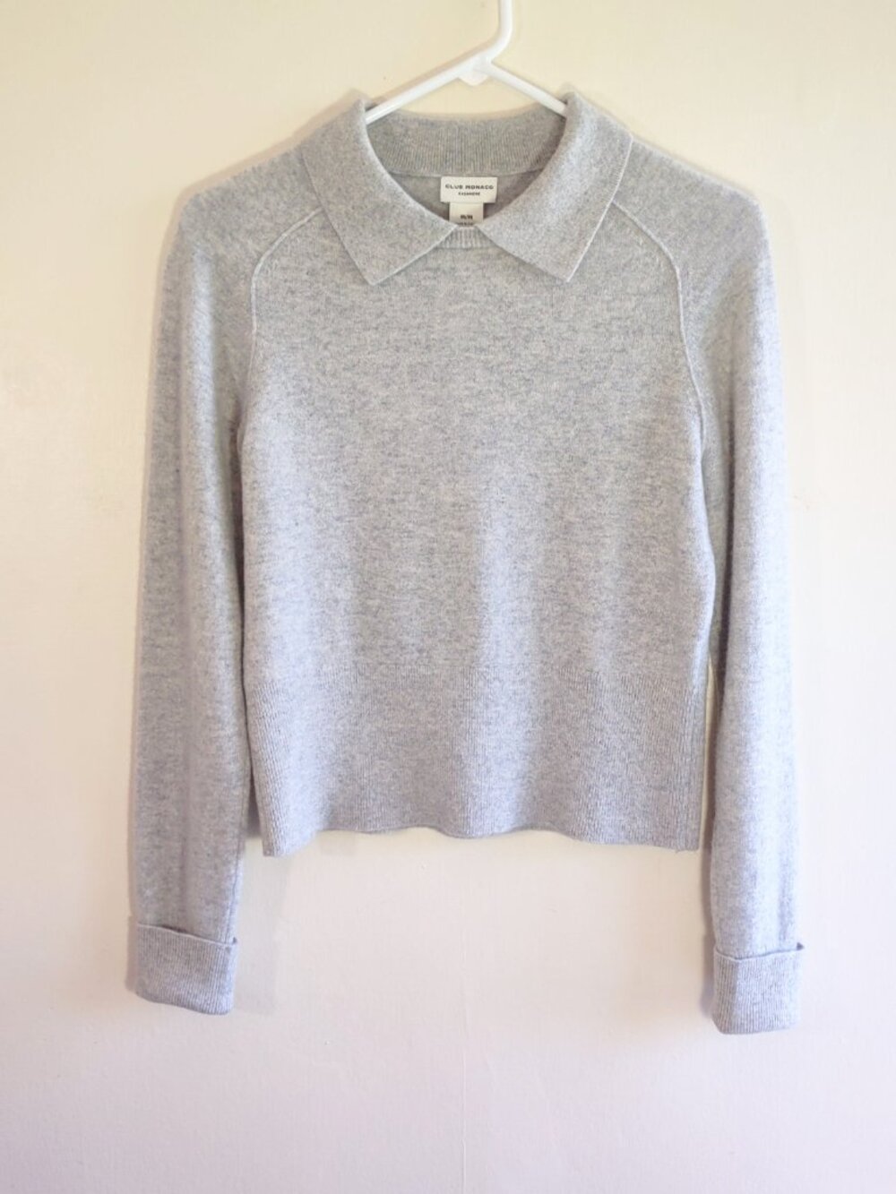 Club Monaco Cashmere Slim Collar Sweater Classic Quiet Luxury Sz Medium - Picture 6 of 12
